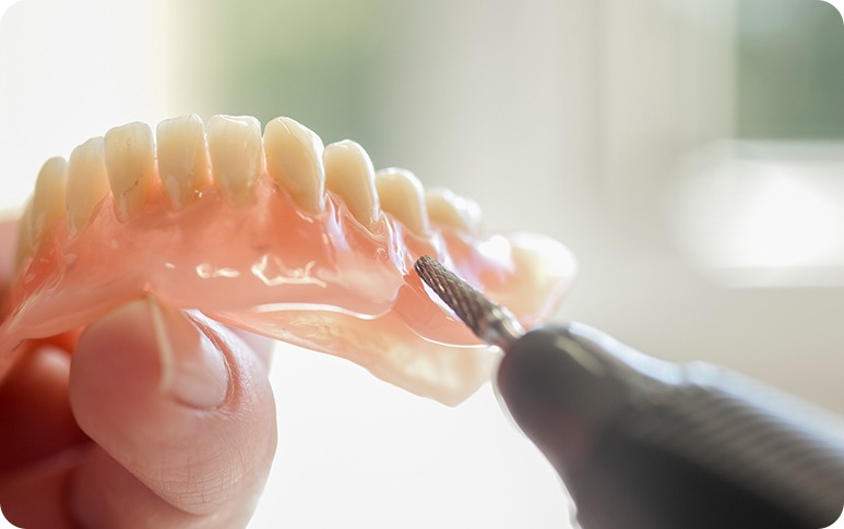 Calgary Dentures | Forest Lane Dental Clinic | Family & General Dentists | SE Calgary