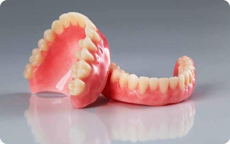 Full Dentures | Forest Lane Dental Clinic | Family & General Dentists | SE Calgary